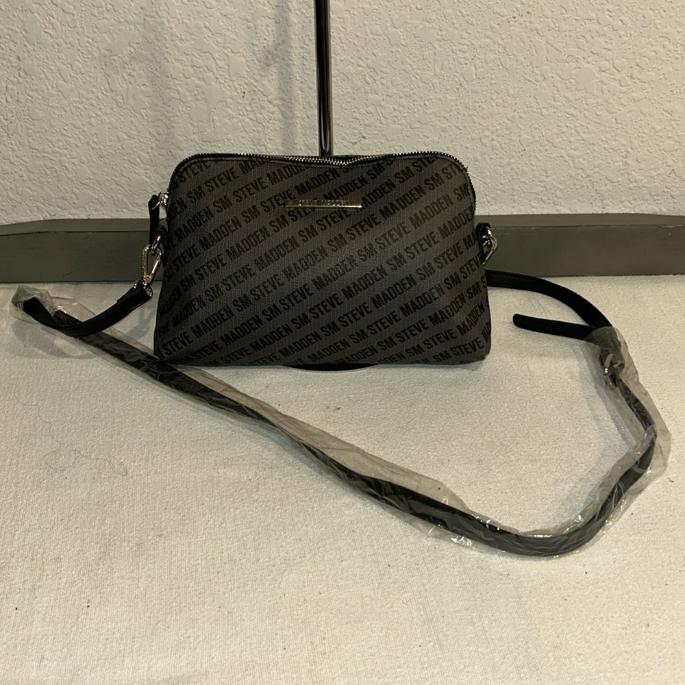 GUC STEVE MADDEN BMARYLIN LOGO CROSSBODY BAG​